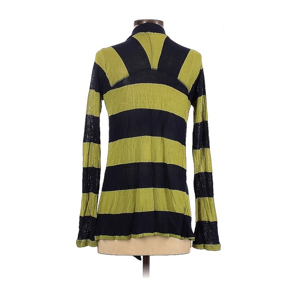 Splendid Classic Cardigan - Picture 2 of 4